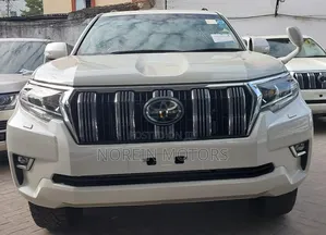Toyota Land Cruiser Prado 2017 White