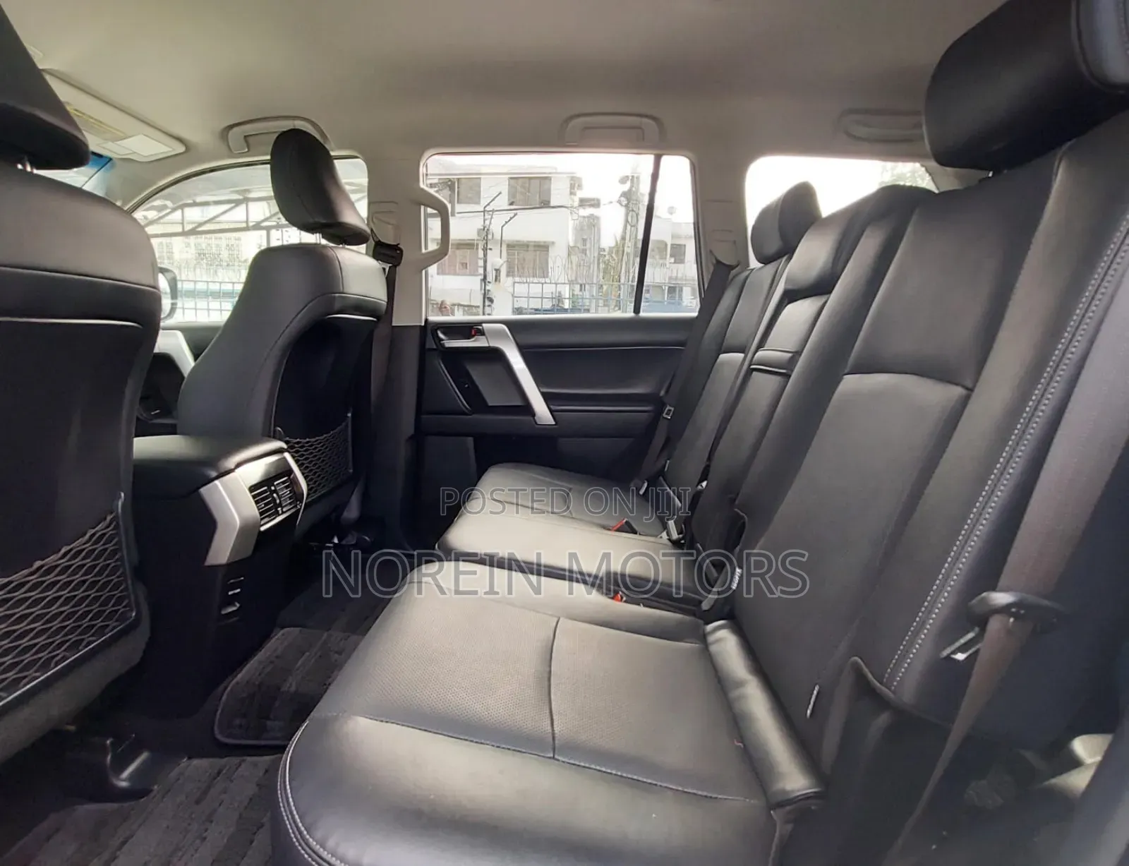 Toyota Land Cruiser Prado 2017 White