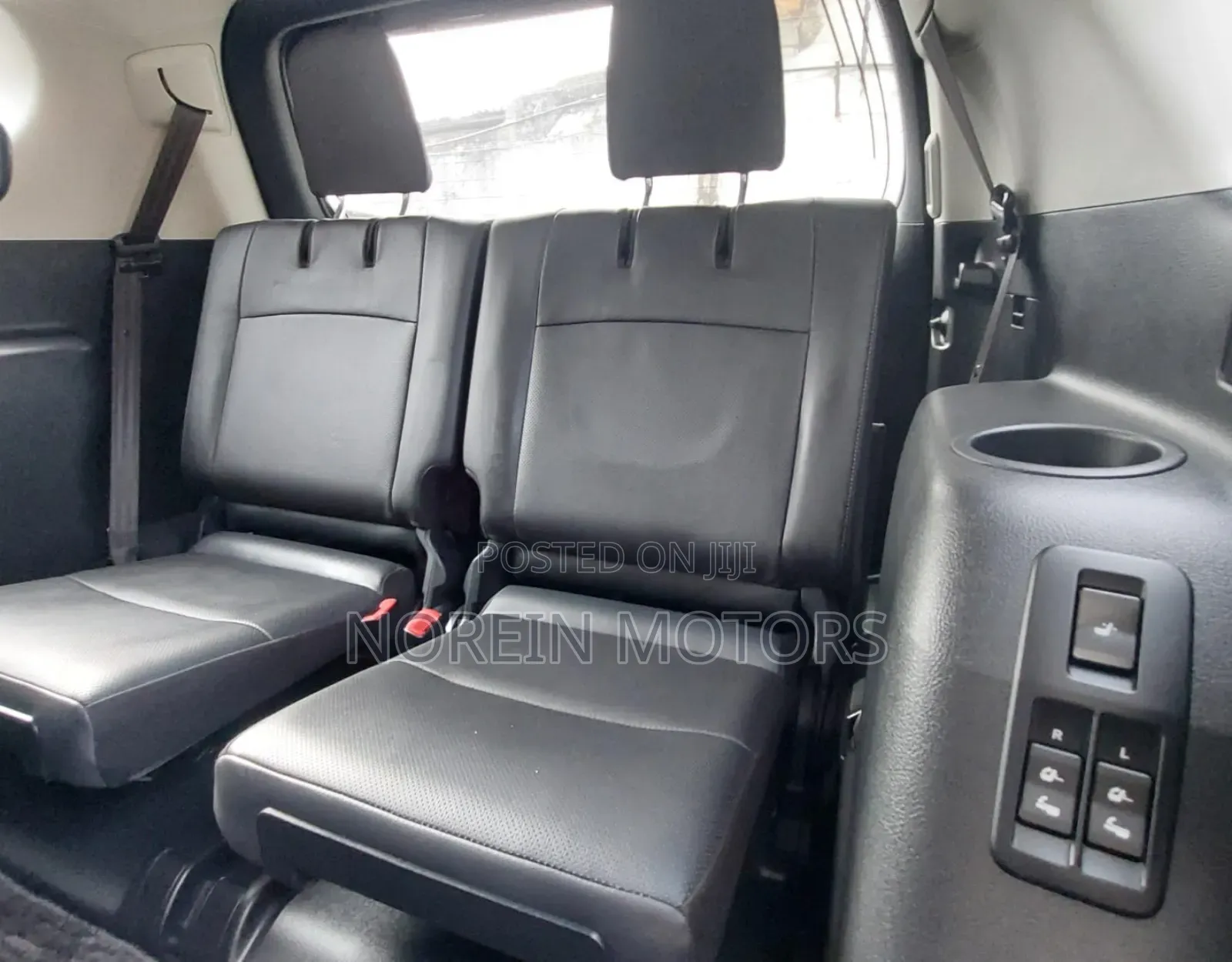 Toyota Land Cruiser Prado 2017 White