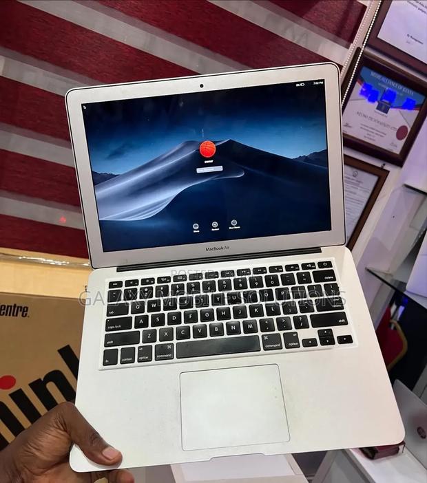 Laptop Apple MacBook Air 2015 8GB Intel Core I5 SSD 256GB - main view