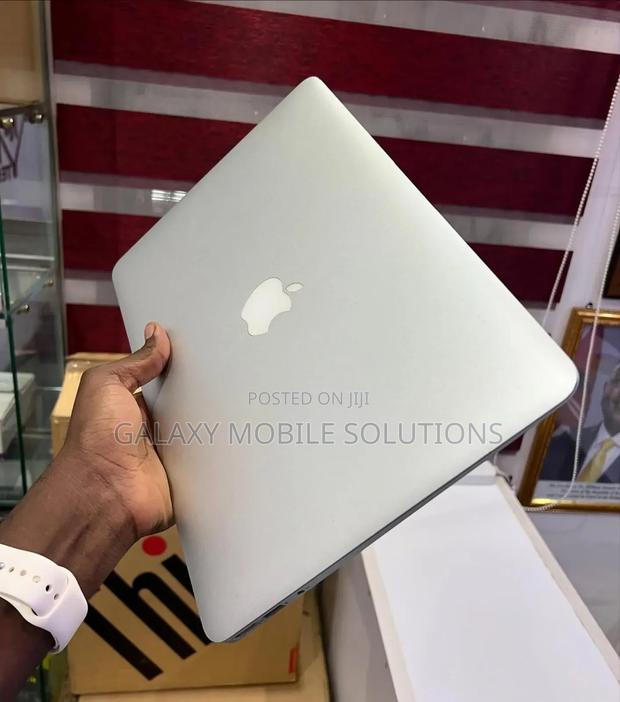 Laptop Apple MacBook Air 2015 8GB Intel Core I5 SSD 256GB - thumbnail 3