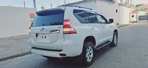 Toyota Land Cruiser Prado 2017 Pearl