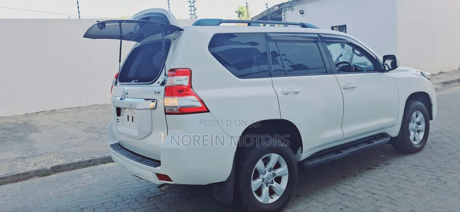Toyota Land Cruiser Prado 2017 Pearl