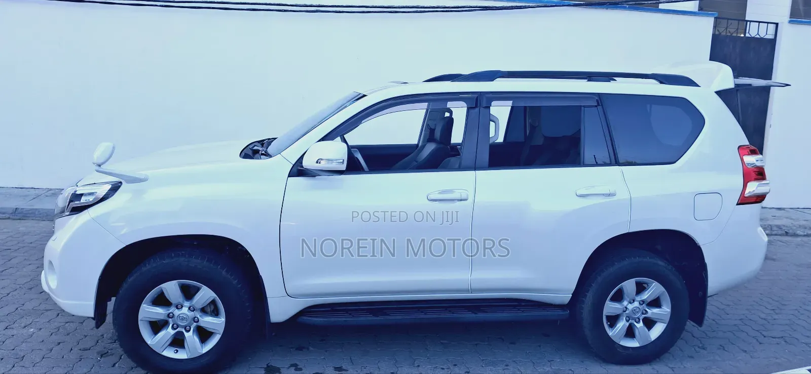 Toyota Land Cruiser Prado 2017 Pearl
