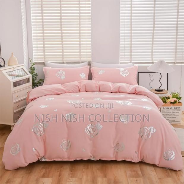 6*7 Embossed Flower Duvet Cover - thumbnail 2