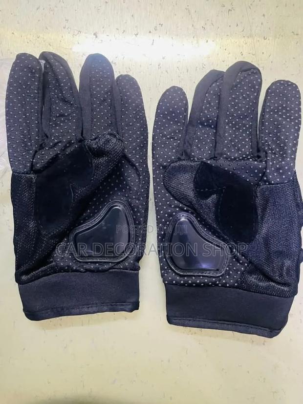 Black Riders Safety Gloves - thumbnail 2