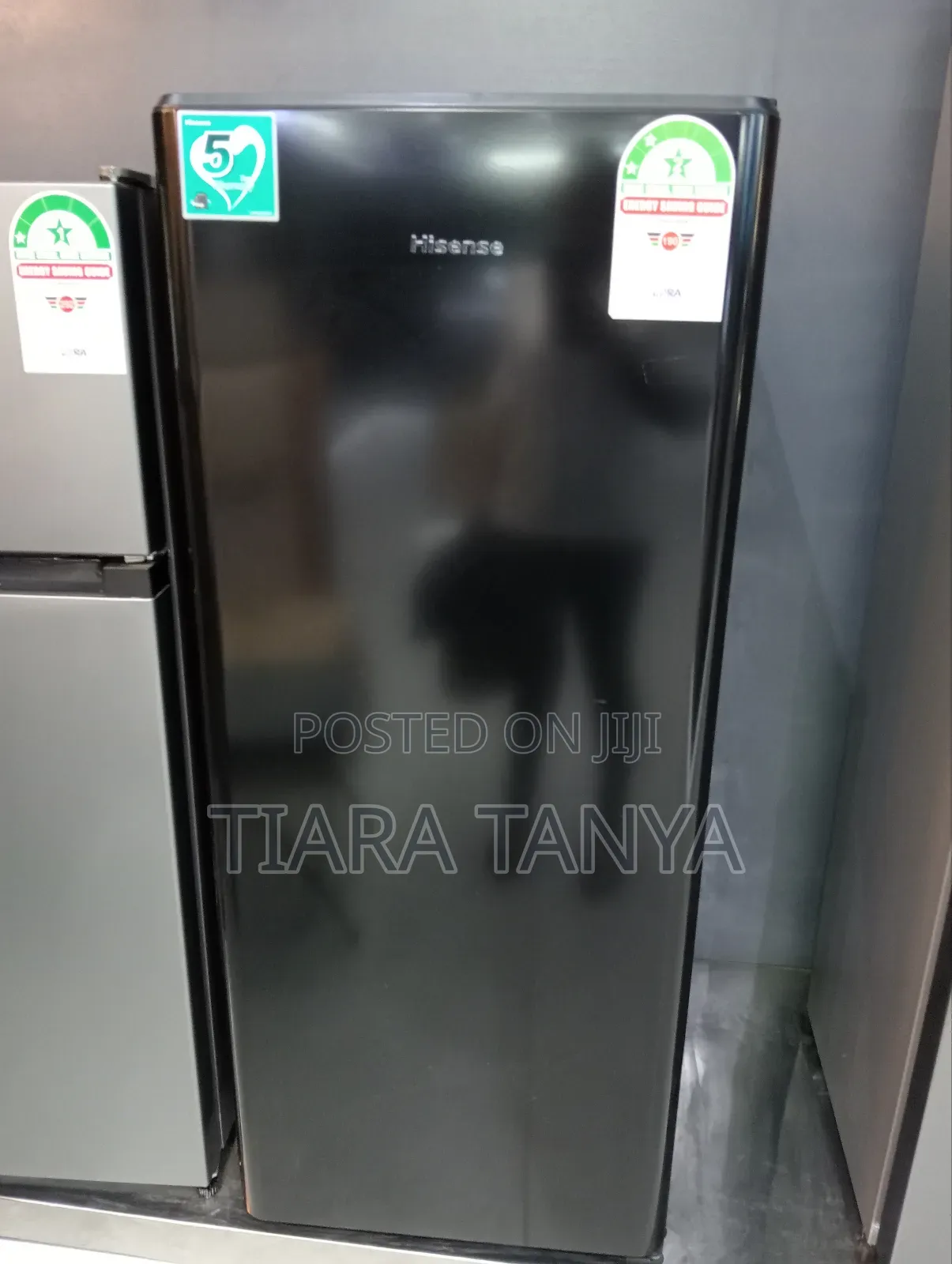 Hisense Single Door Fridge 176l (Black) Ref176dr
