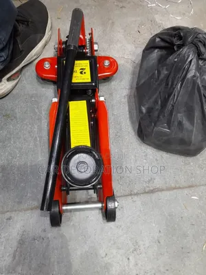Brand New Saloon 2ton Hydraulic Trolley Jack