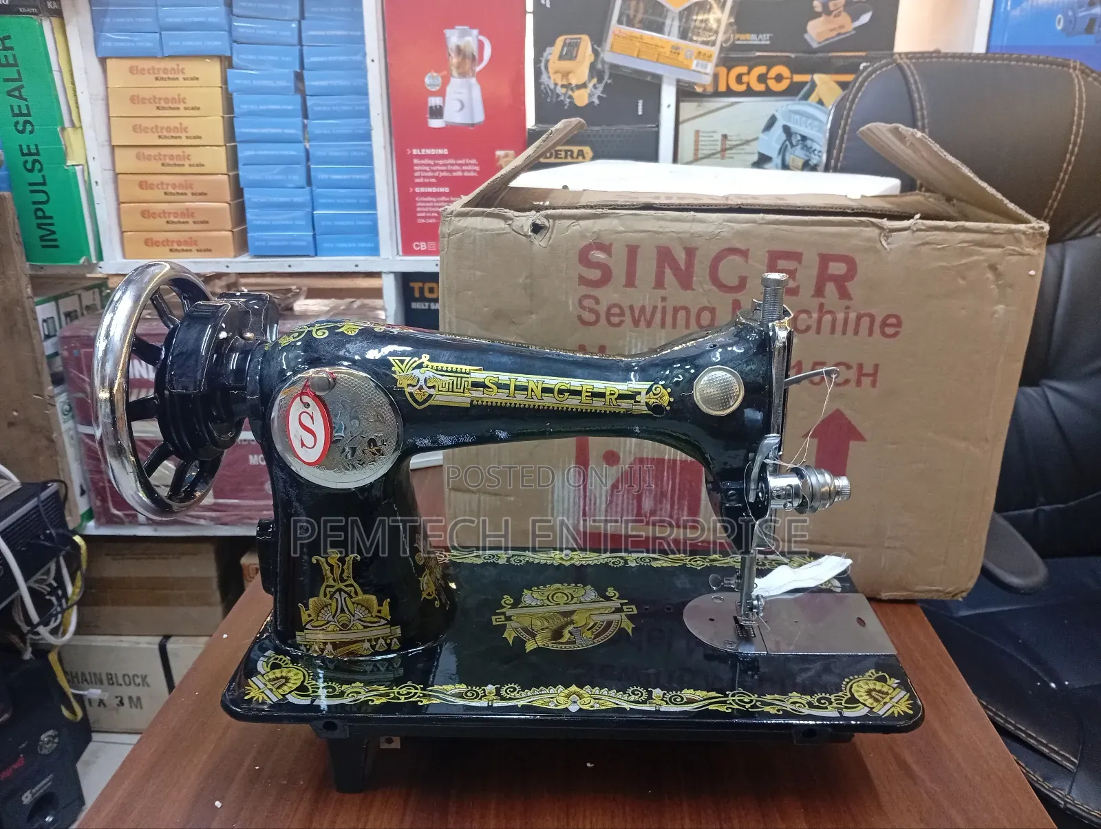 Singer 15CH With Hand Attachment
