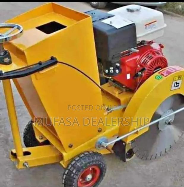 Concrete and Stone Cutter Machine - thumbnail 3