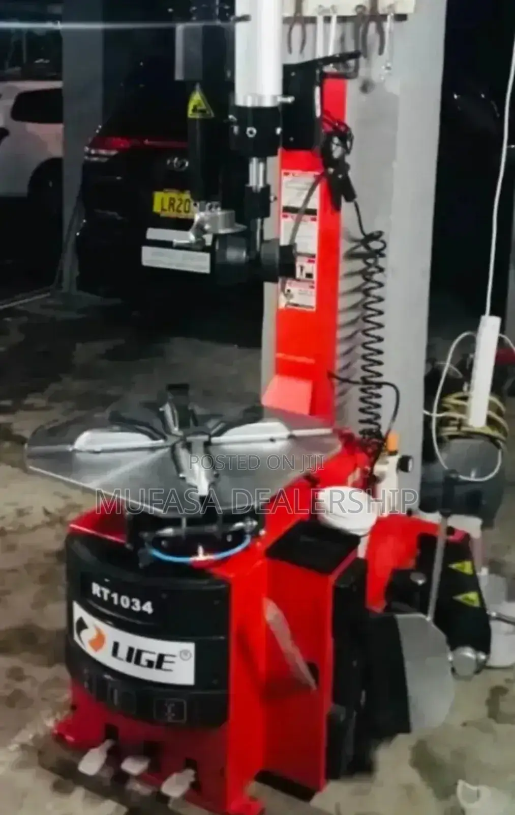Tyre Changer Machine