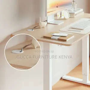 Office Tables: Modern Height-Adjustable Executive Work Desk