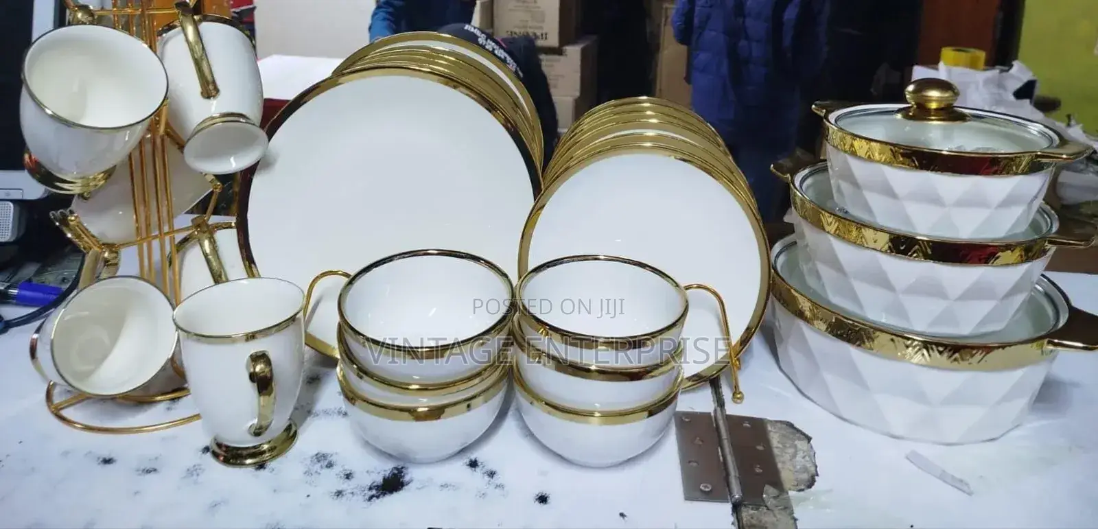27pcs Dinner Set With Gold