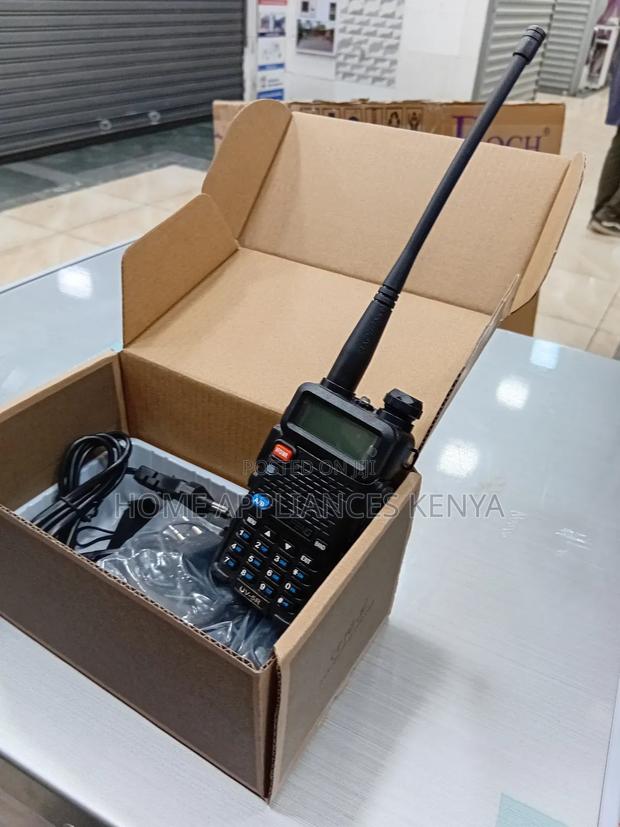 Baofeng UV-5R Dual Radio With Ear Piece (5-8km) - thumbnail 2
