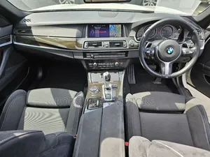BMW 523i 2016 Pearl