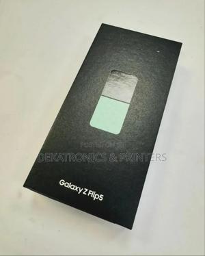 New Samsung Galaxy Z Flip5 256 GB Purple - thumbnail 2