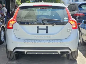 Volvo V60 T5 Premier AWD 2017 Pearl