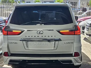 Lexus LX 570 AWD 2016 Off white
