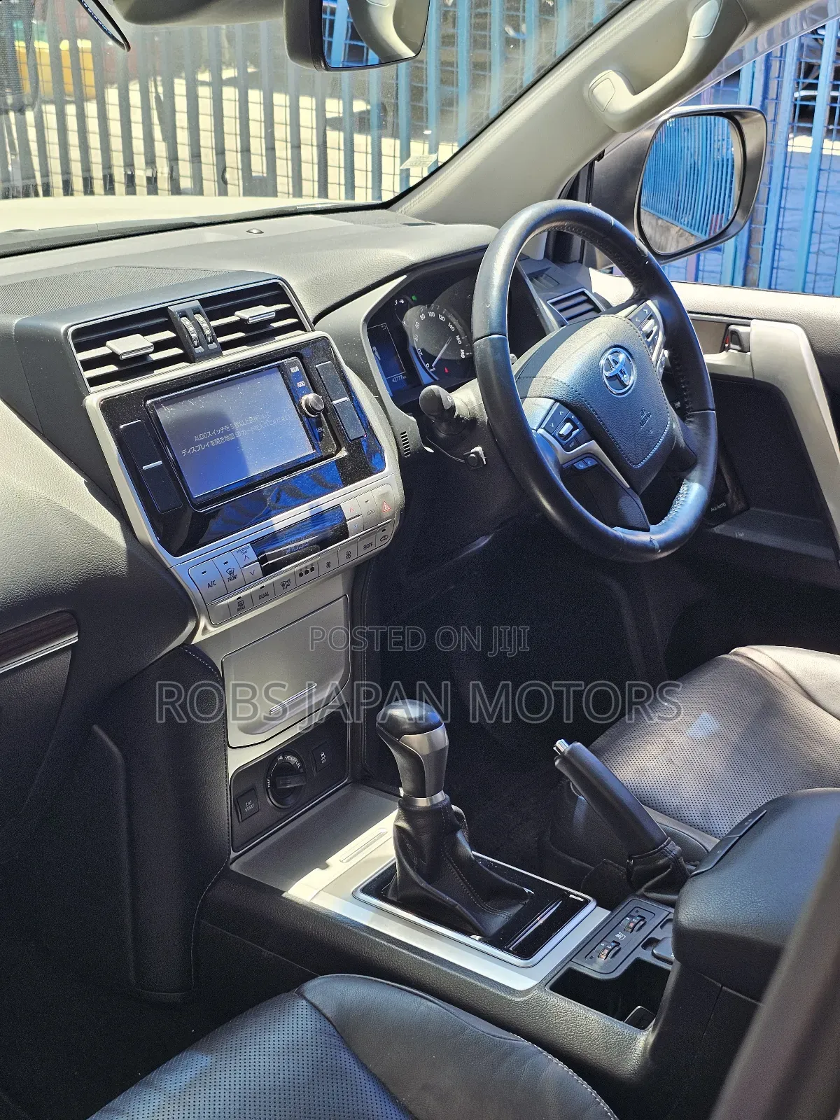 Toyota Land Cruiser Prado 2.7 2018 Off white