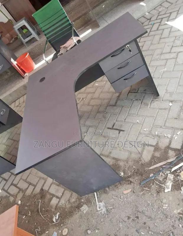 Striking Office Desk