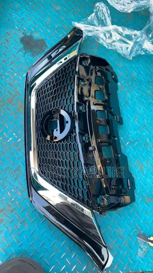 Nissan Note 2018 Front Grille