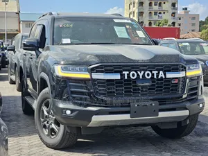 Toyota Land Cruiser 3.3 Diesel 4WD 2022 Black