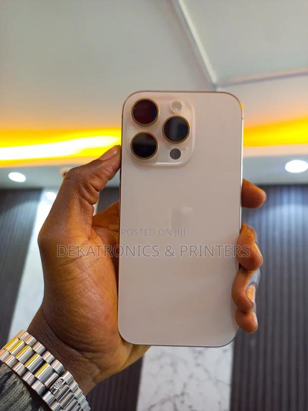 New Apple iPhone 16 Pro Max 1 TB Gray - main view