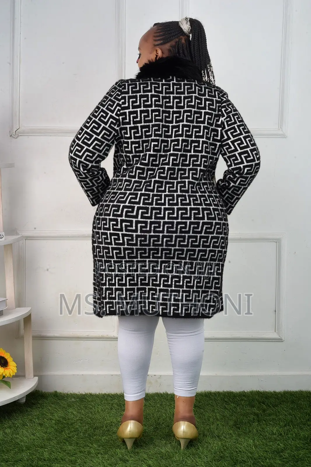 Long Fur Neck Turkey Ladies Sweaters