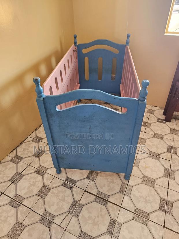 Kid/ Baby Cot - main view
