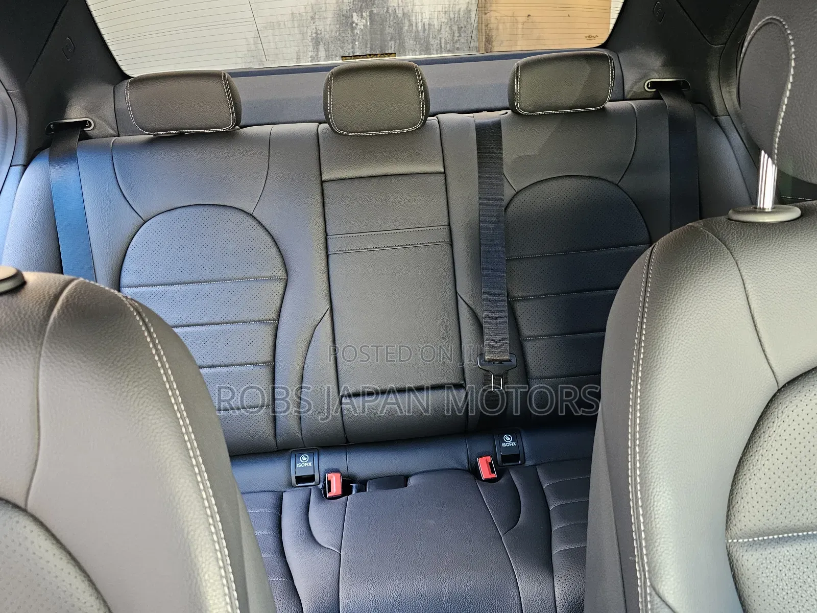 Mercedes-Benz C250 2017 Ivory