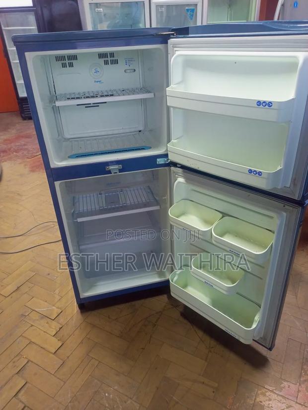 Medium Size Fridge 200l - thumbnail 4