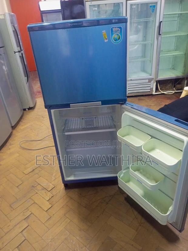 Medium Size Fridge 200l - thumbnail 8