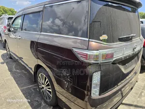 Nissan Elgrand 2017 Brown