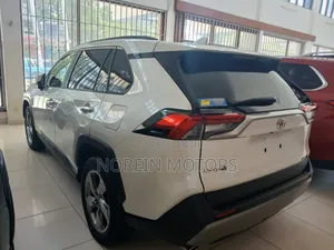Toyota RAV4 2020 Off white