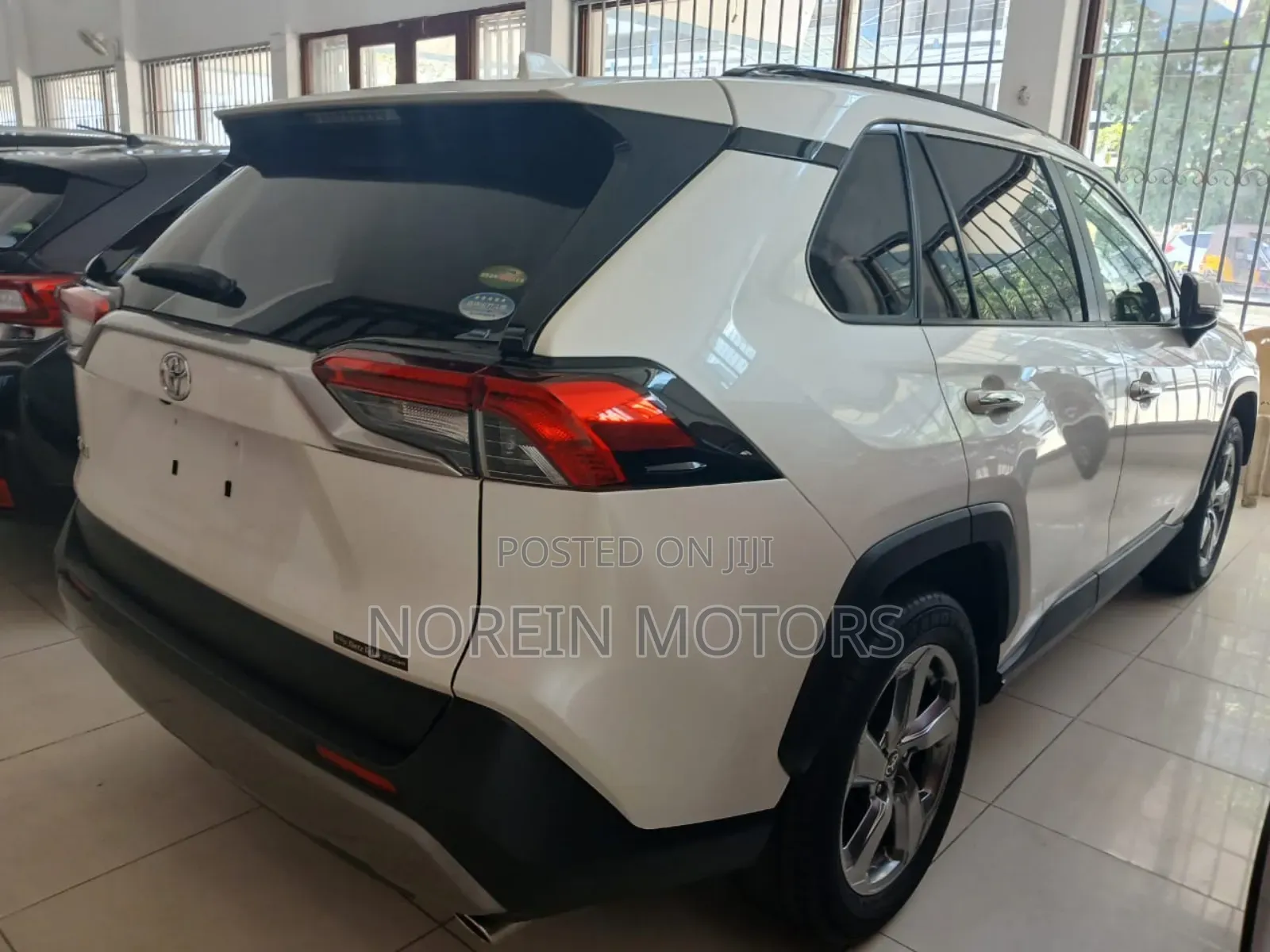 Toyota RAV4 2020 Off white