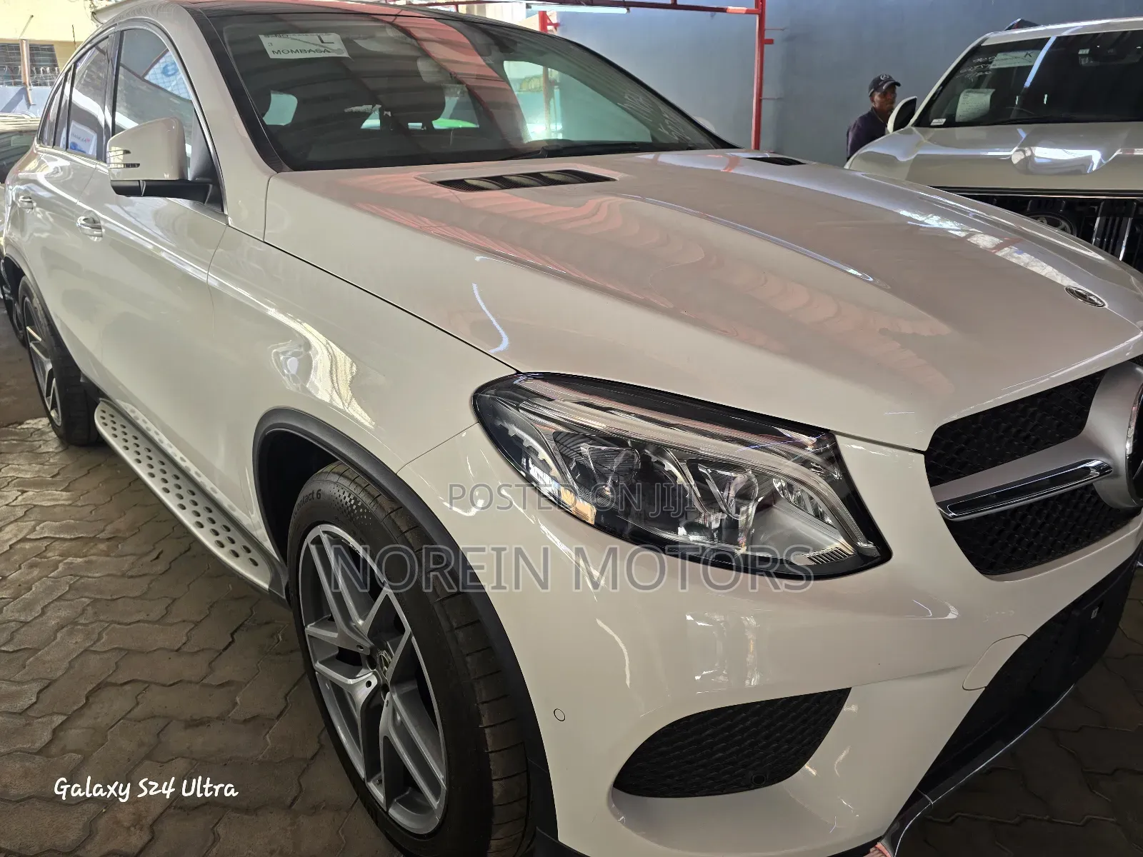 Mercedes-Benz GLE-Class 2020 Off white