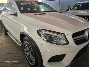 Mercedes-Benz GLE-Class 2020 Off white