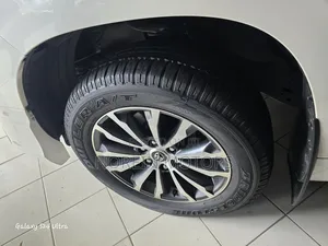 Toyota Land Cruiser Prado 2018 Off white