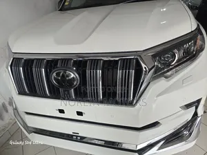 Toyota Land Cruiser Prado 2018 Off white