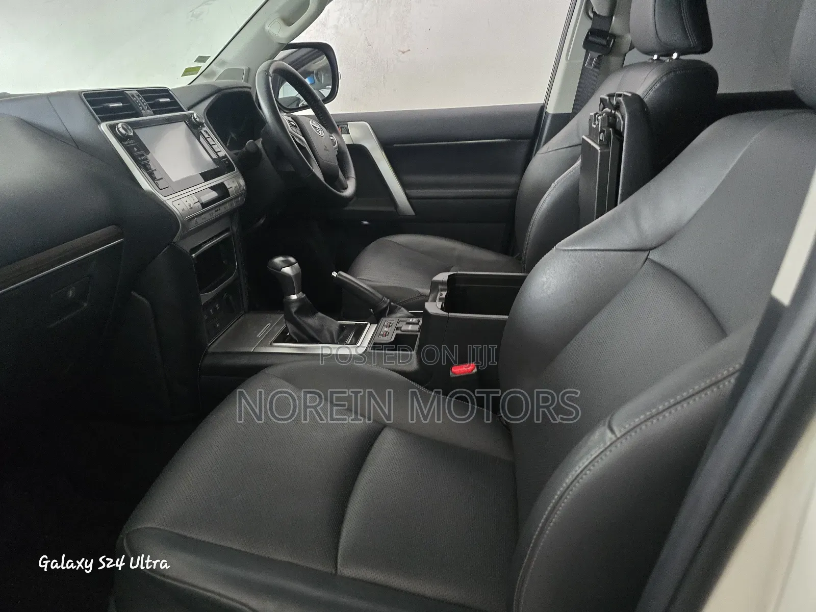 Toyota Land Cruiser Prado 2018 Off white