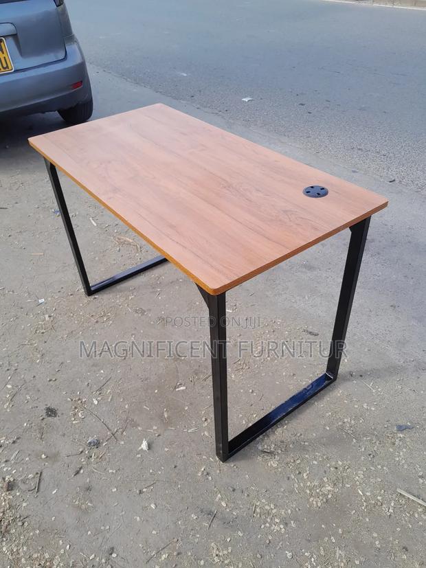 Office Tables 1m T56 - main view