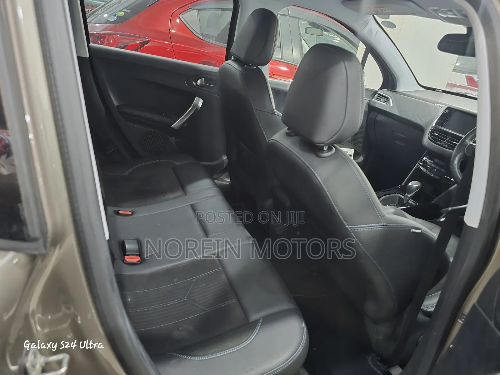 Peugeot 2008 2018 Brown