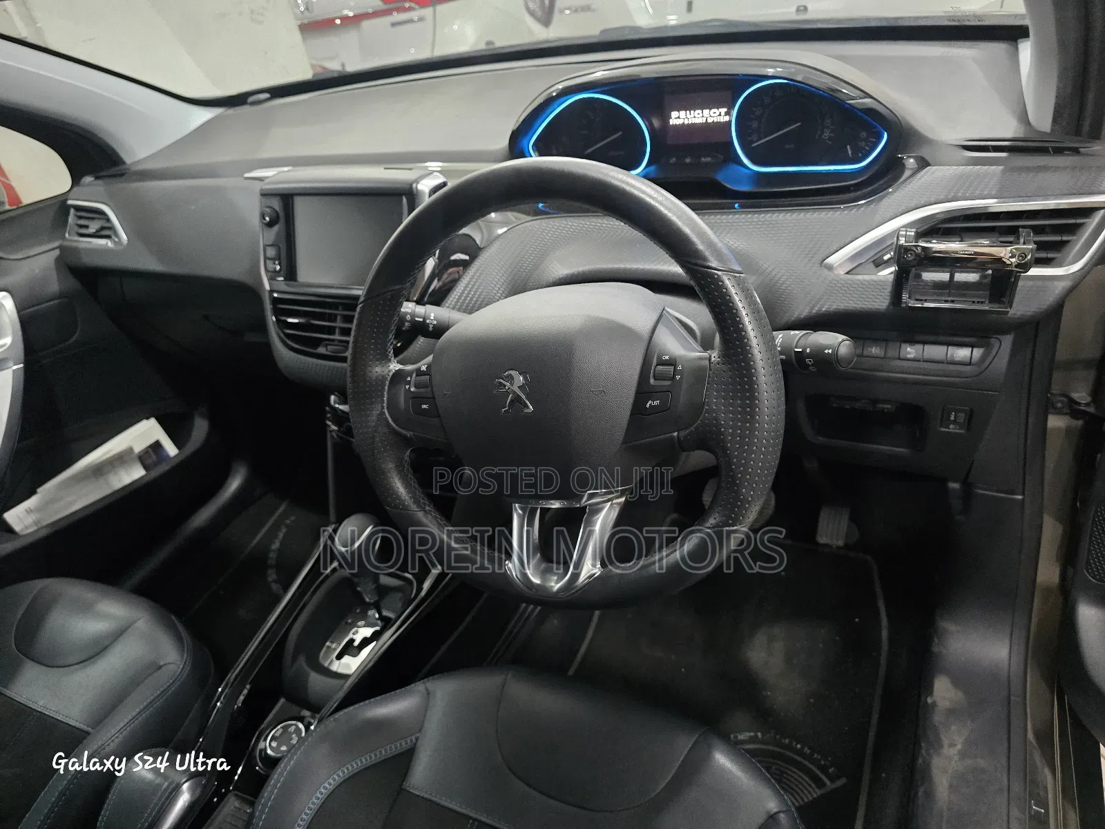 Peugeot 2008 2018 Brown
