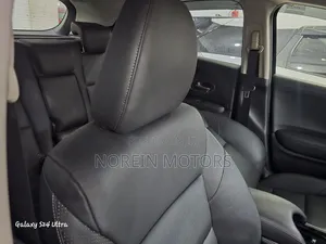 Honda Vezel 2017 Off white