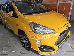 Toyota Aqua 2018 Yellow