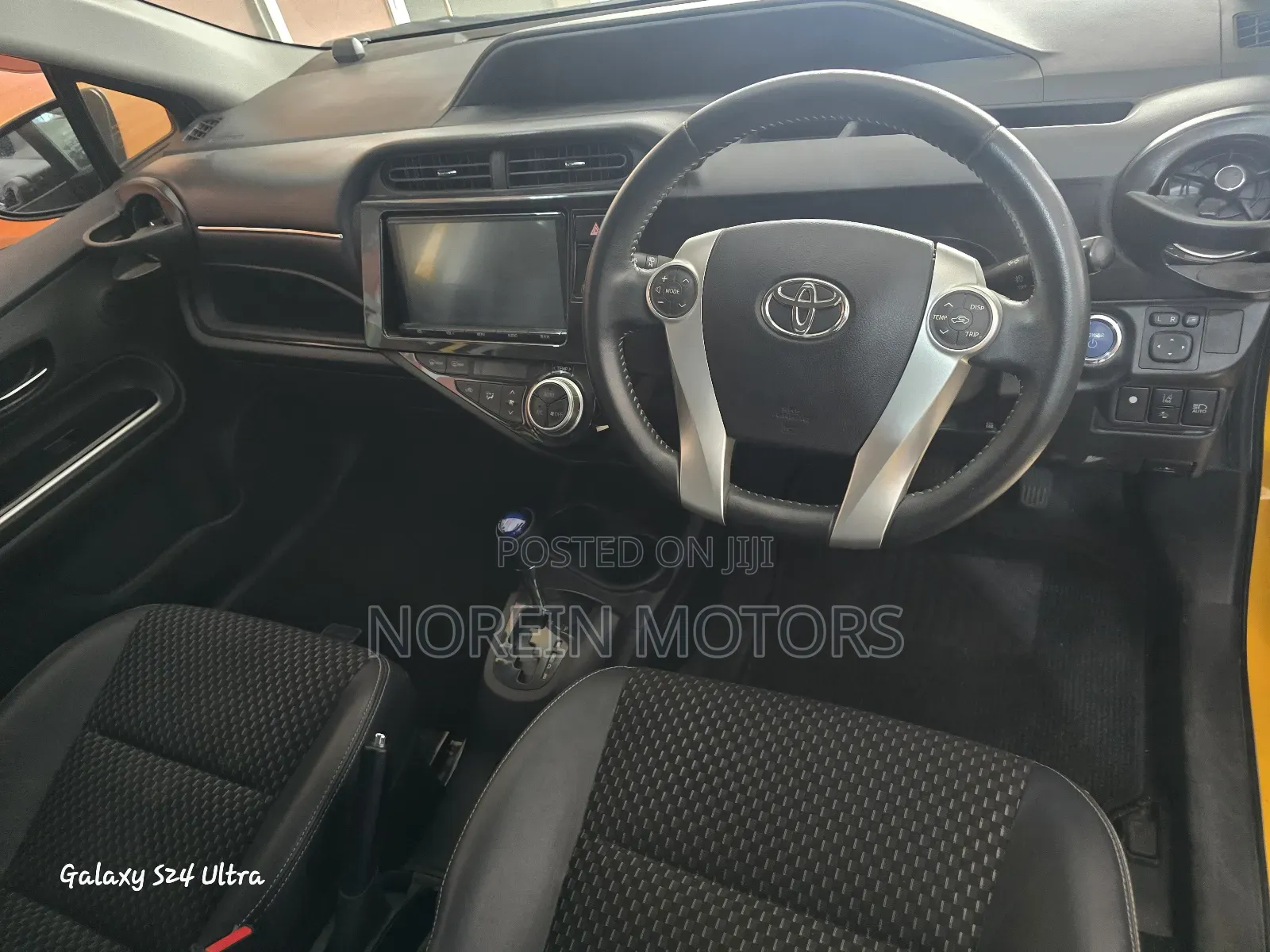 Toyota Aqua 2018 Yellow