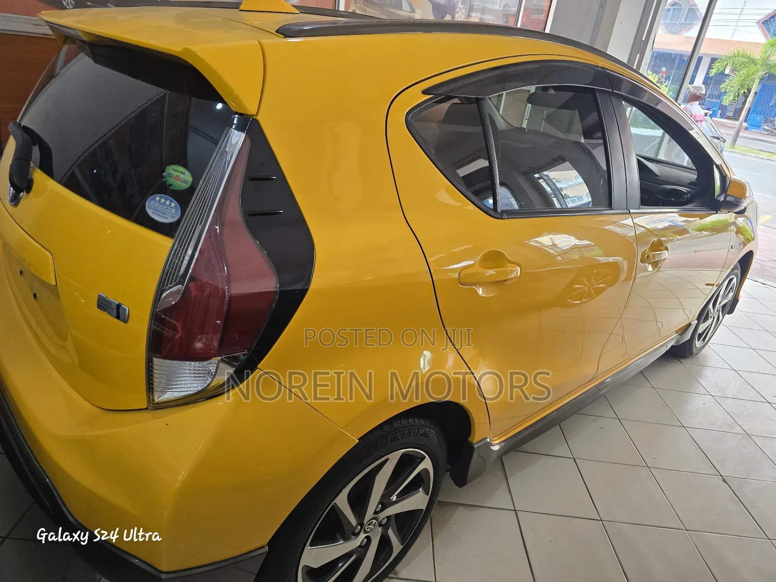 Toyota Aqua 2018 Yellow