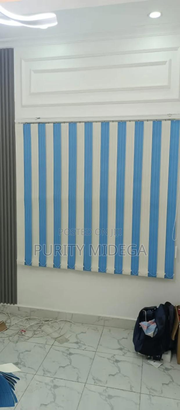 Classy and Colouful Office Blinds - thumbnail 2