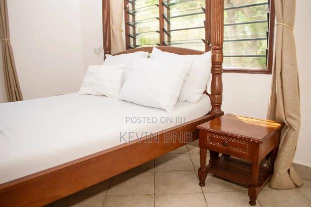 Diani Airbnb 3 Bedroom Private Villa, Large Pool Diani BNB - thumbnail 7