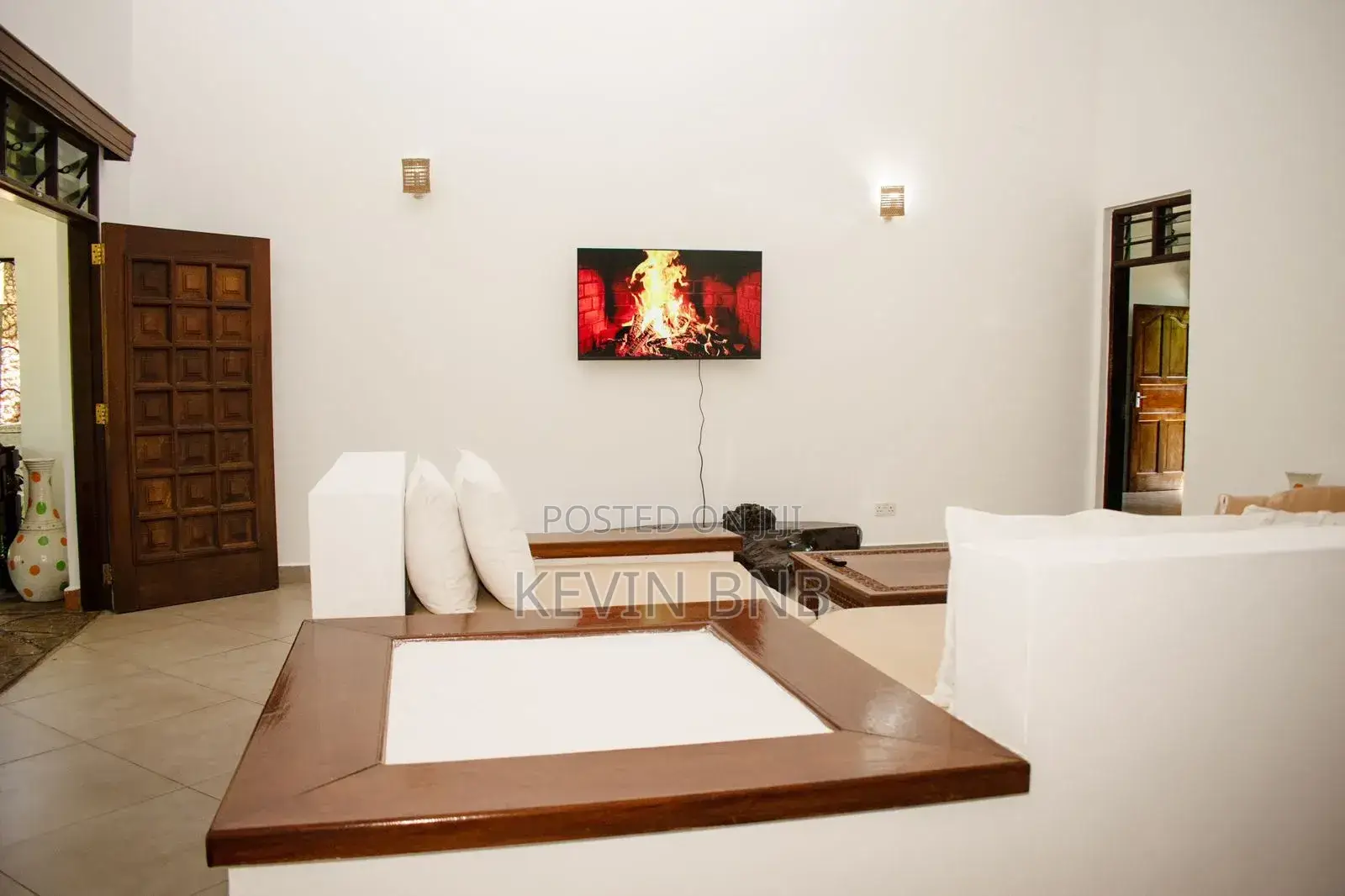 Diani Airbnb 3 Bedroom Private Villa, Large Pool Diani BNB